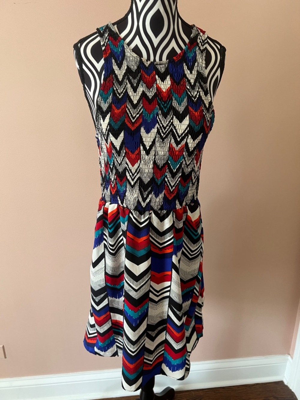 Like🆕 DOLCE VITA Chevron Print Sleeveless Fit-and-Flare Dress - (Medium)